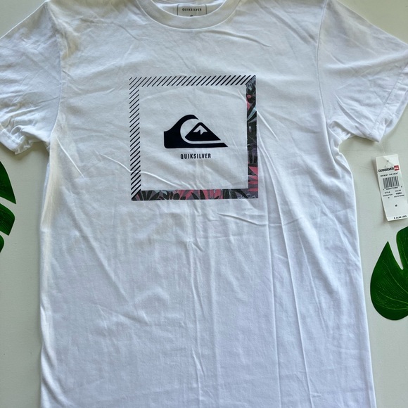 🌴QUIKSILVER Or Beat The Heat Shirt🌴 - Picture 2 of 5